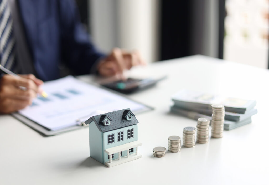 Investing In Real Estate, Real Estate Agent Or Investor Calculat